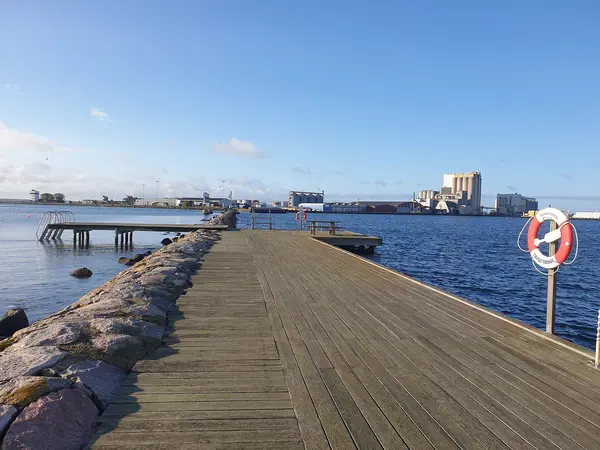 Vågbrytarbadet